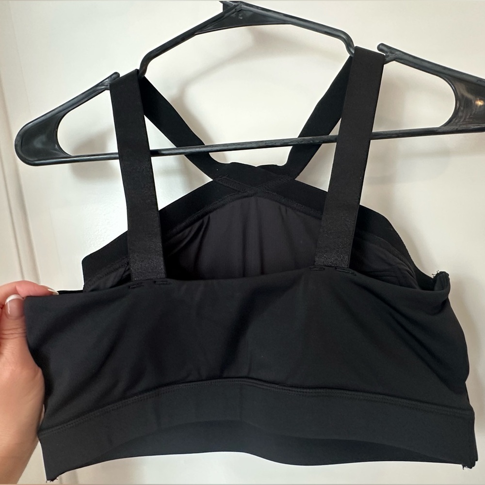 Halara Cross-Strap Black Bra - image 5